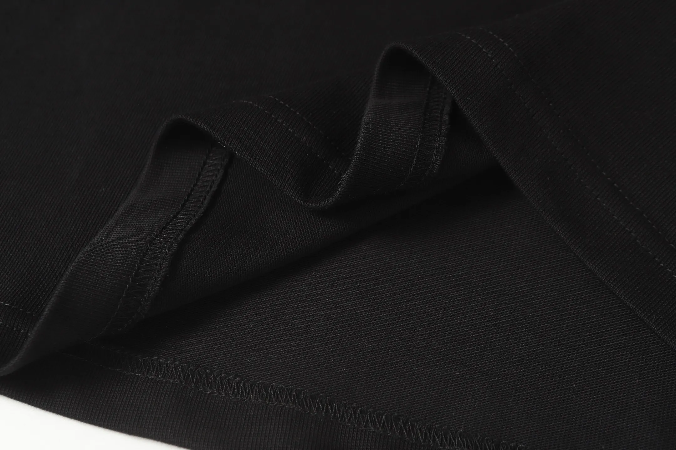 P140 💰 Actual pictures [High-end quality] Code: 8912# Color: Black White Size: S to XXL 2026ss New Ralph Lauren 320g customized fabric Round neck short sleeves Special embroidery Burnt patch Loose version for men and women